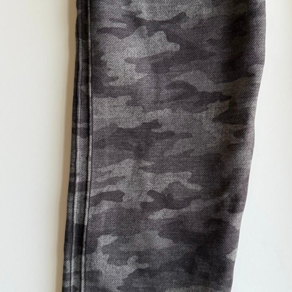 SPANX Womens Look at Me Now Legging Light Heather Camo Size XL - Picture 5 of 6